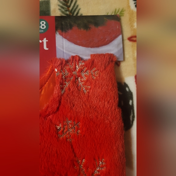 Christmas Tree Skirt 48 inch by Winter Wonder Lane - Picture 2 of 4